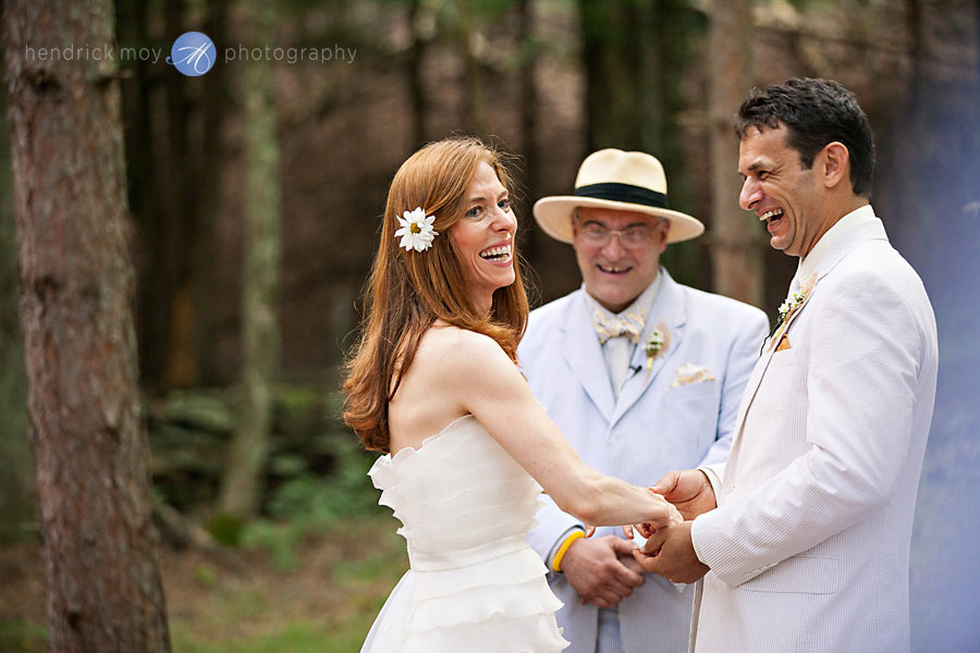 Hudson-Valley-Wedding-Photographer-NY-outdoor-ceremony-roxbury-barn