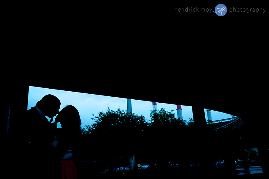 Roosevelt Island engagement photographer silhouette