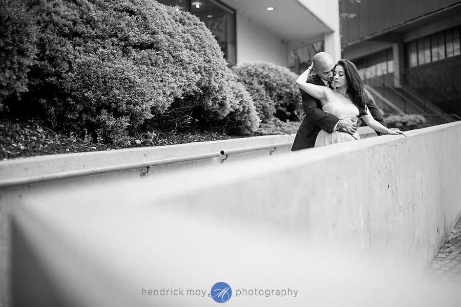 Roosevelt Island engagement photographer black and white