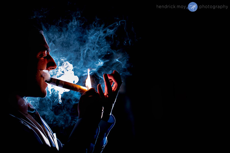 IMAGE: http://hendrickmoyphotography.com/wp-content/uploads/2015/08/04-6570-post/poughkeepsie-grandview-wedding-photographer-ny-85.jpg