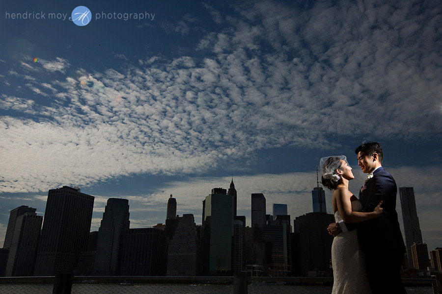 brooklyn bridge park wedding manhattan skyline
