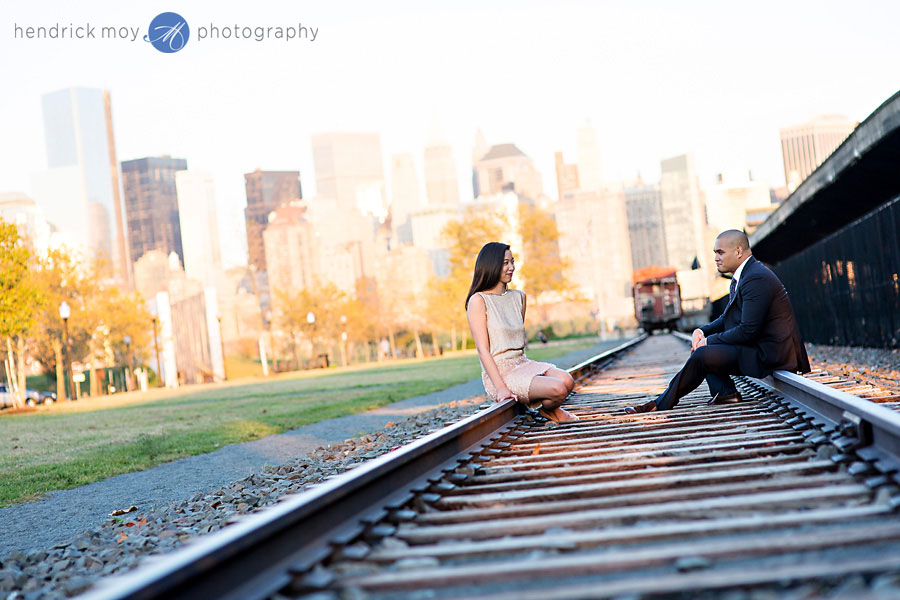 liberty state park nj engagement pictures photographer hendrick moy