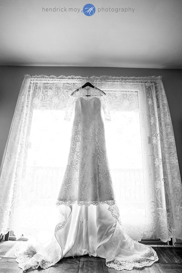 MARLBORO NY WEDDING PHOTOGRAPHER | BENMARL WINERY WEDDING | EMMA ...