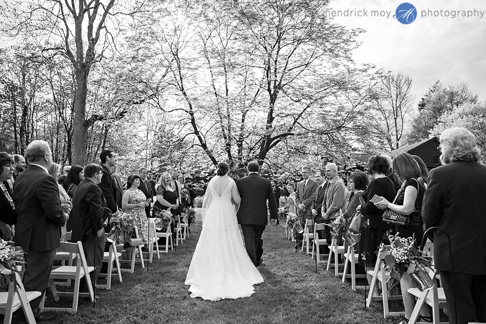 locust grove poughkeepsie outdoor wedding